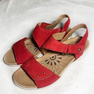 Earth Red Sandals Comfortable Crossover Design Sz 8.5
